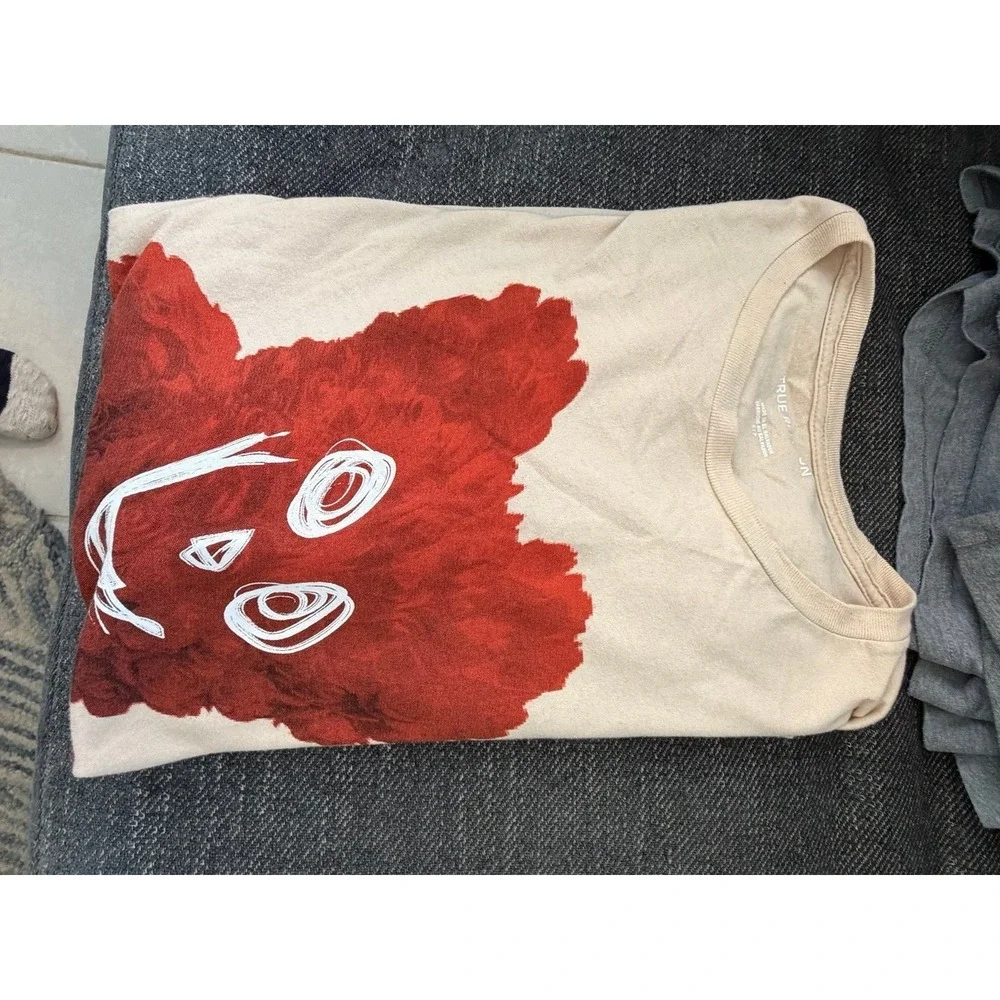 Festival Streetwear True Religion Rosecrans L/S Sm Graphic T-Shirt Tan Red Bear
